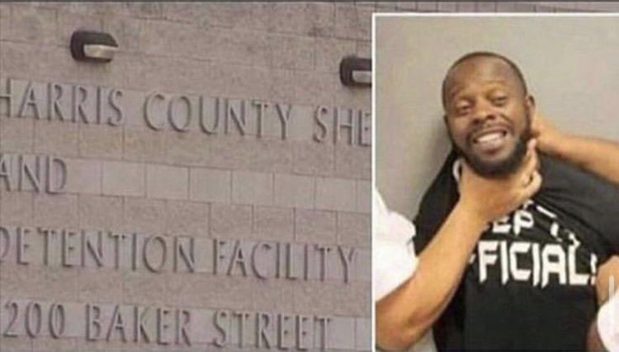 Texas Man Was Choked Unconscious For Smiling In His Mugshot